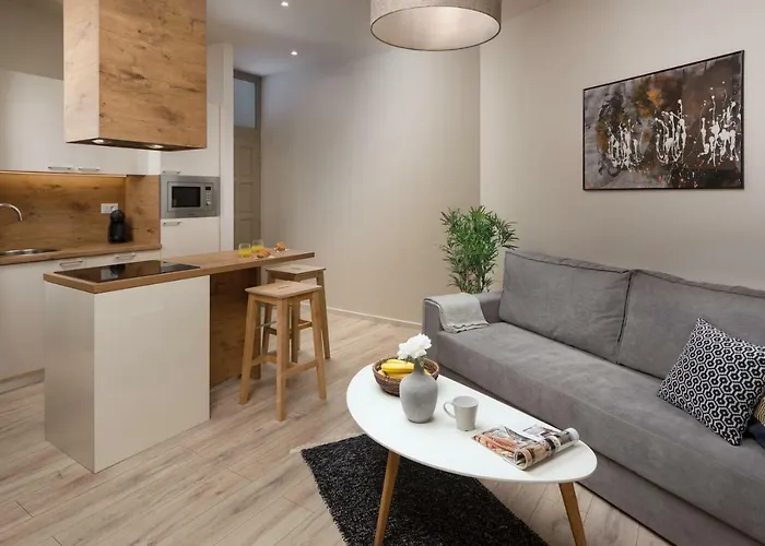 Luxe Mr.m * Пула